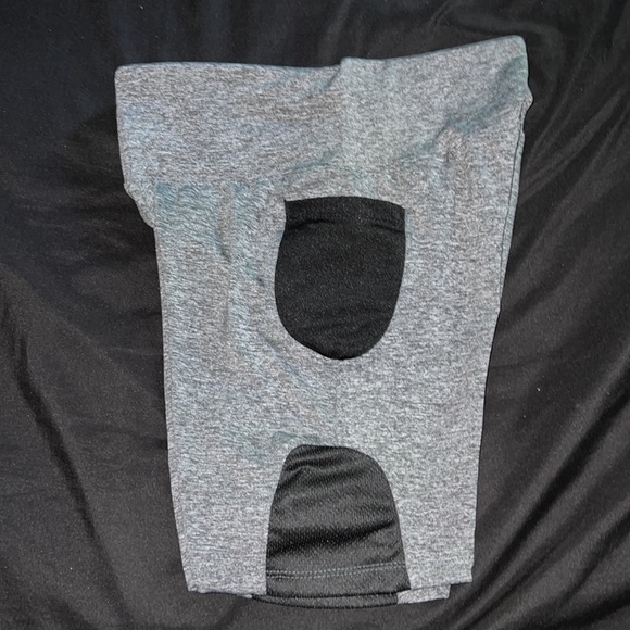 SERIES 8 FITNESS WOMEN GRAY MESH BIKER SHORTS WITH POCKETS - Picture 3 of 6